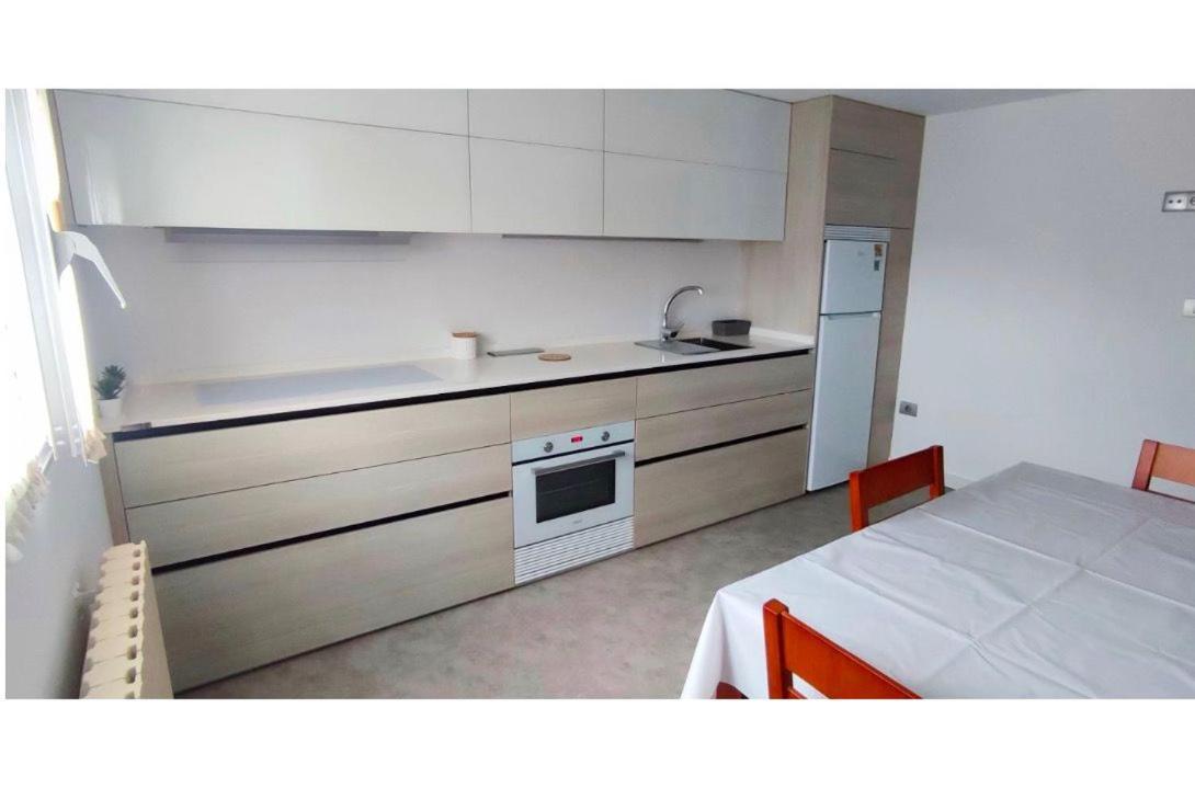 Acogedor Atico Cerca Del Mar By Bebalmy Apartment O Grove Exterior foto