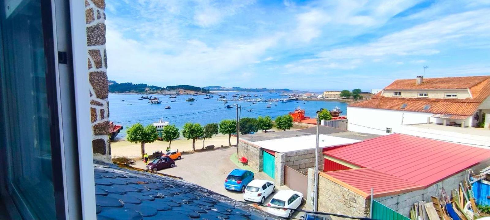 Acogedor Atico Cerca Del Mar By Bebalmy Apartment O Grove Exterior foto